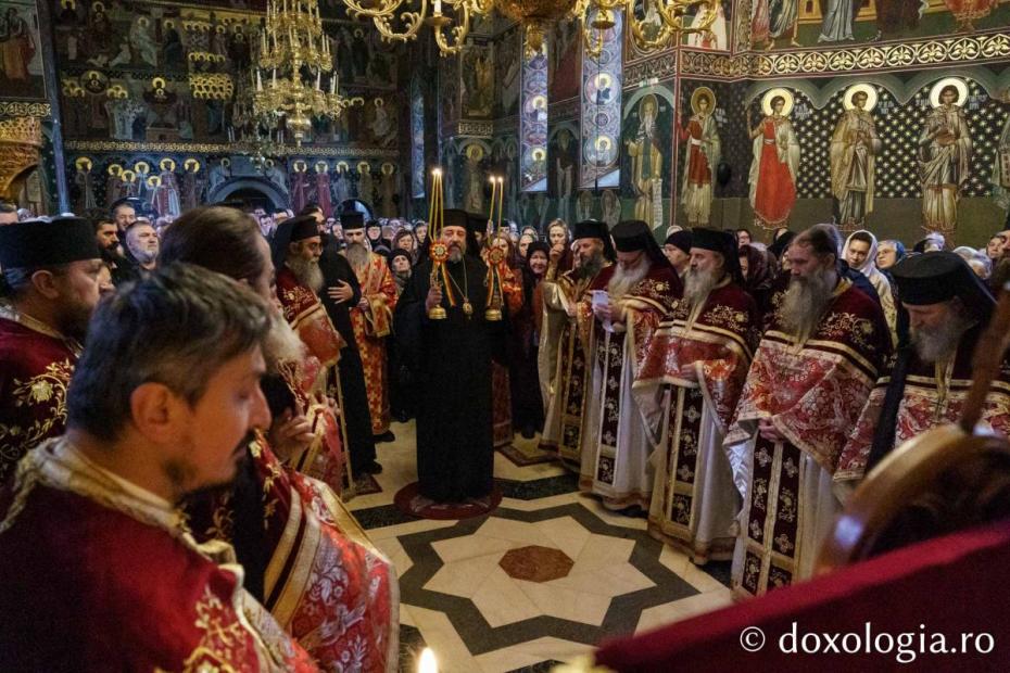 Mănăstirea Popăuți din Botoșani și-a sărbătorit ocrotitorul, pe Sfântul Ierarh Nicolae / Foto: Mihail Vrăjitoru