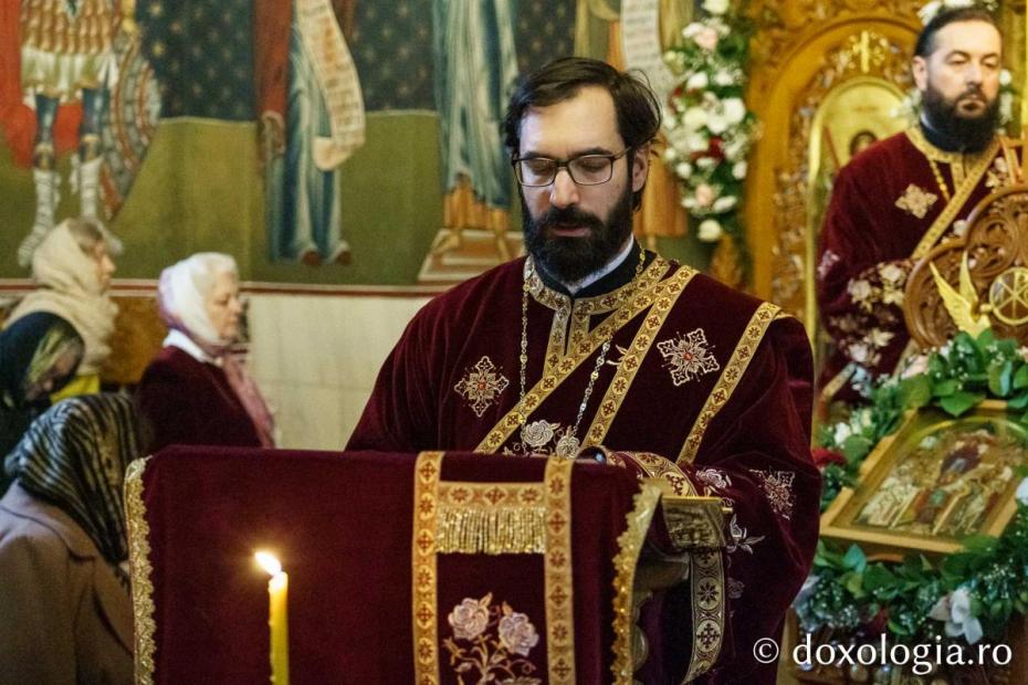 Mănăstirea Popăuți din Botoșani și-a sărbătorit ocrotitorul, pe Sfântul Ierarh Nicolae / Foto: Mihail Vrăjitoru